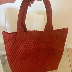 Elegant Red Woven Tote Bag Vegan With Machine Pouch.